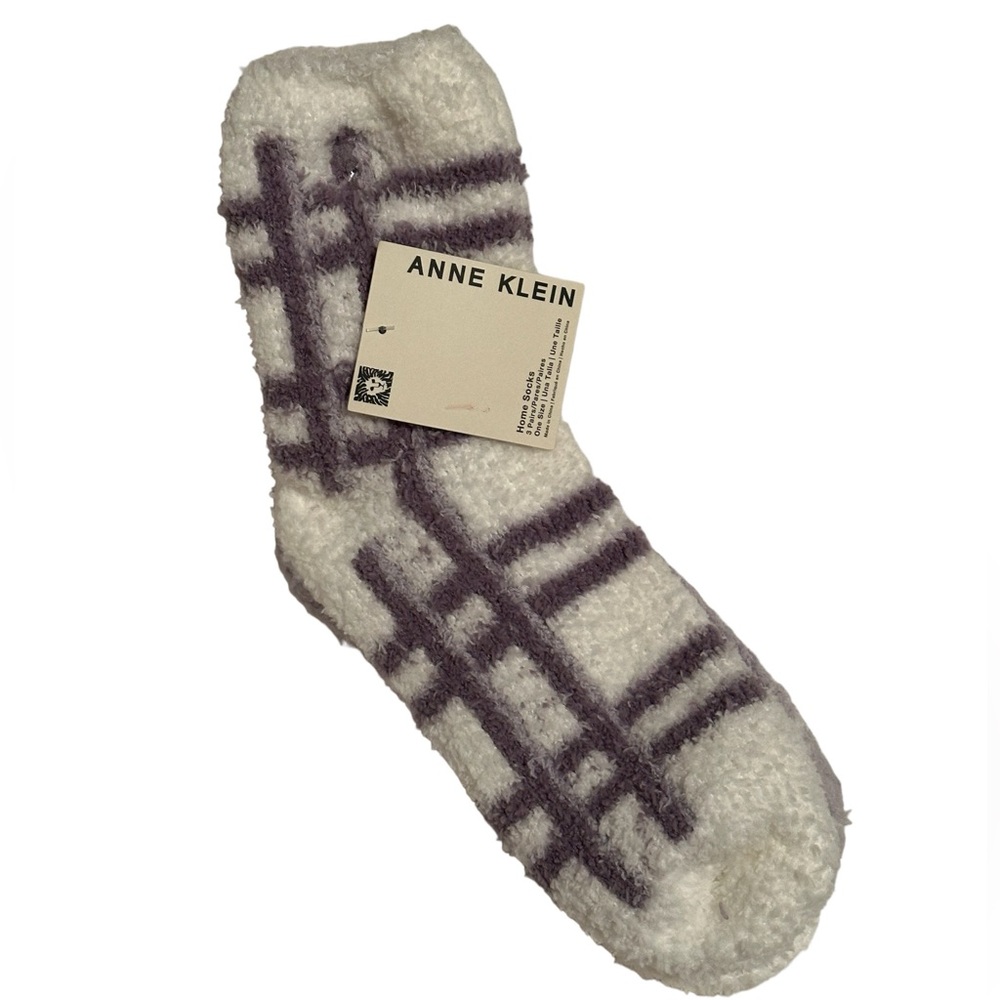 Anne Klein NWT lavender and white fuzzy socks (pack of 3)